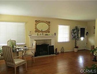 4th image of 718 N Bonita Ct