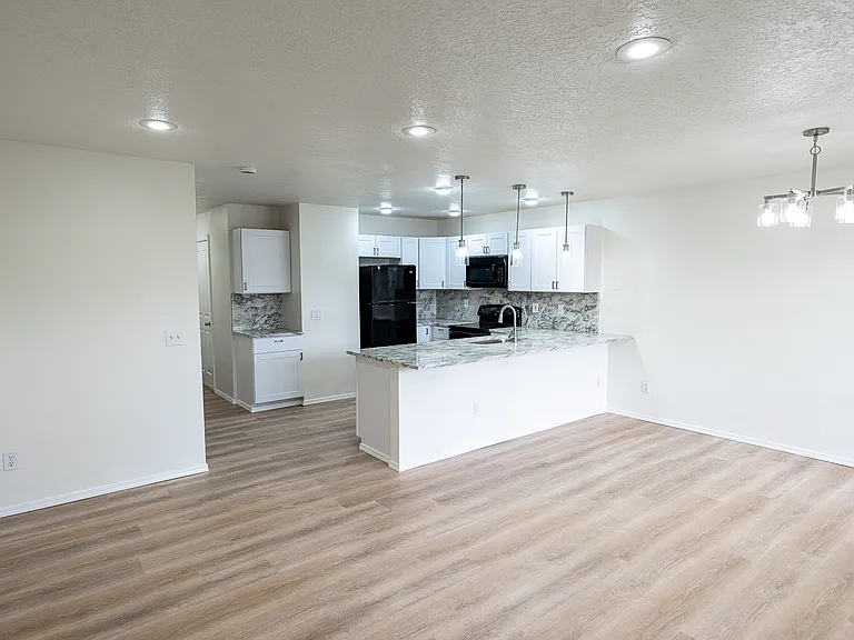 5841 N Cobbler Ln — Photo 7