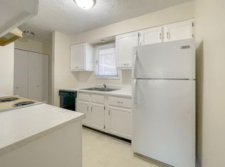 1215 A St #10, Lincoln, NE 68502