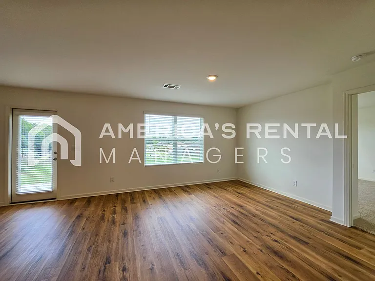 9314 Parkway Gardens Loop — Photo 48