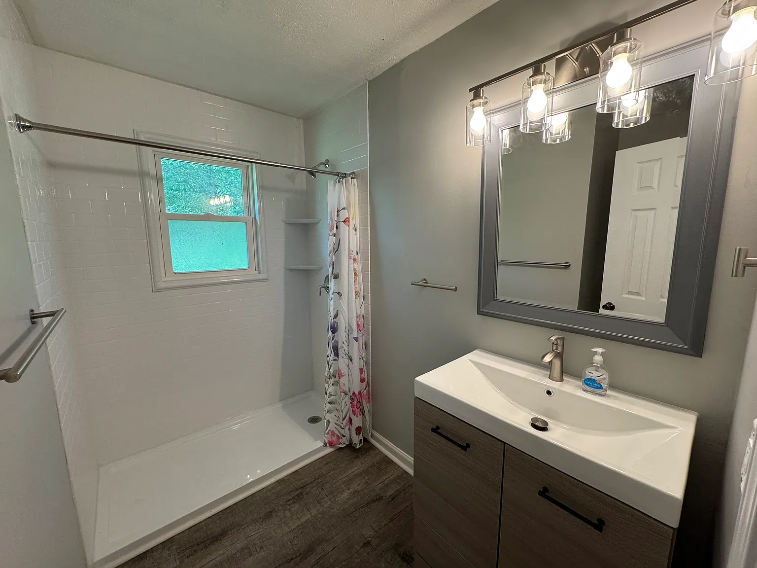 8885 Crawford Ct NE — Photo 4