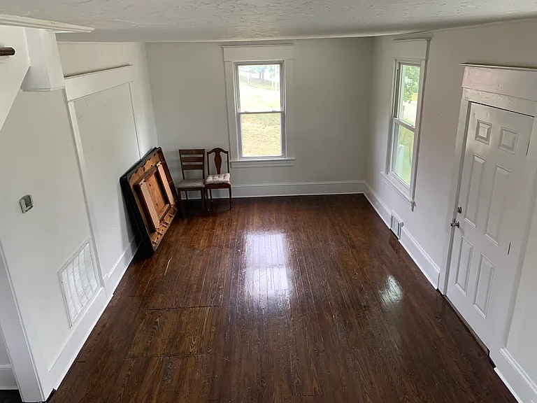 210 Craig Ave — Photo 5