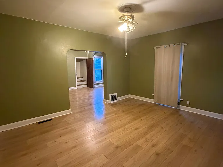 1405 Belle Ave — Photo 4