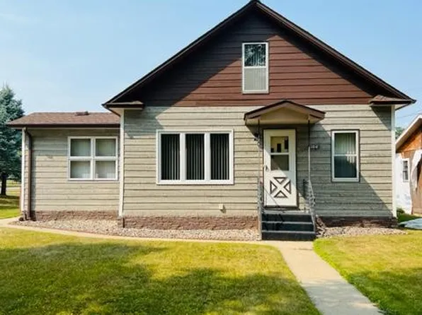 104 Cedar St NE, Remer, MN 56672