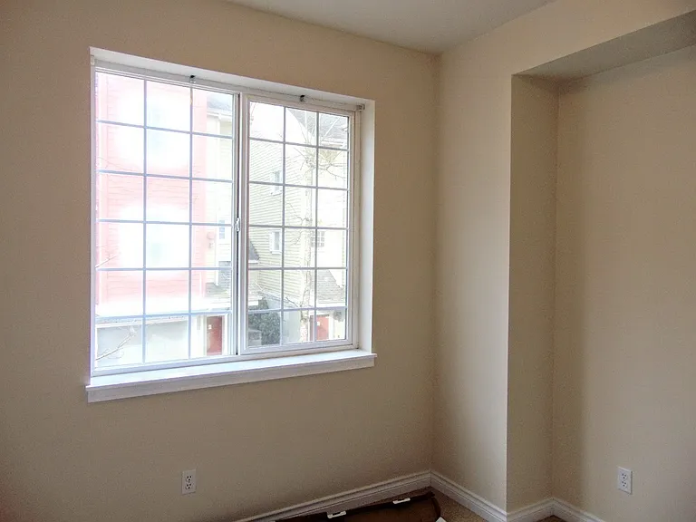 1800 NE 40th St #F6 — Photo 9