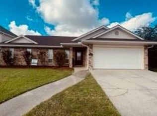 7300 Beauvoir Ct, New Orleans, LA 70128