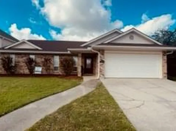 7300 Beauvoir Ct, New Orleans, LA 70128