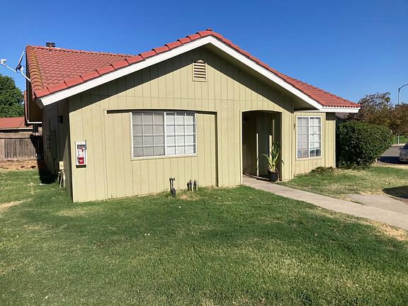 3rd image of 12473 Georgia Ln