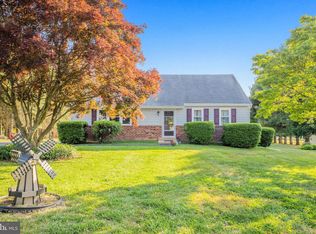 28 Harvest Ln, West Grove, PA 19390