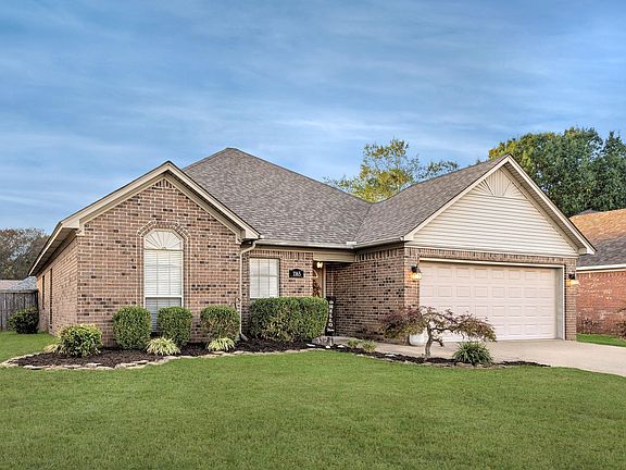 3rd image of 1165 Crimson Clover Dr