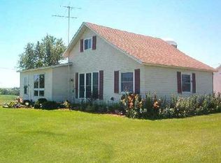 4434 Frozen Hill Rd, Anamosa, IA 52205