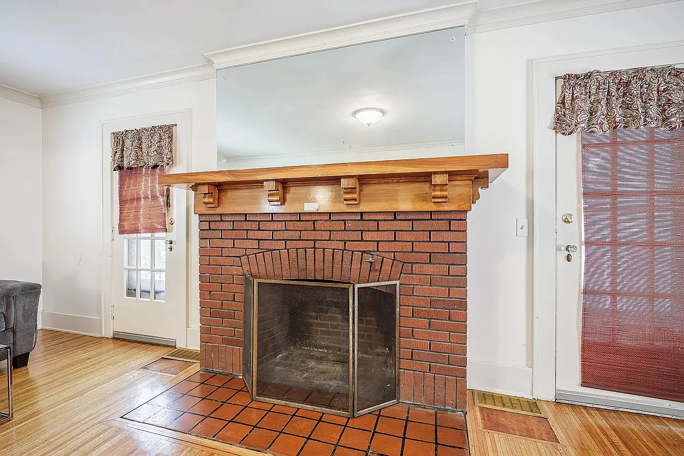 3 bed, 1400 sqft, $2,200 — Photo 1