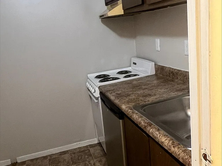 Treeborn Apartments — Photo 25