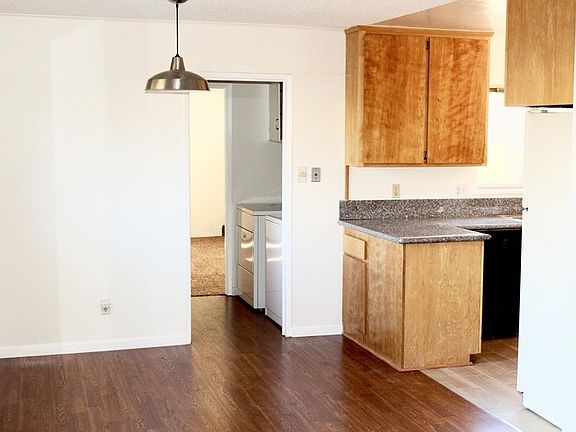 4th image of 1202 Coral St
