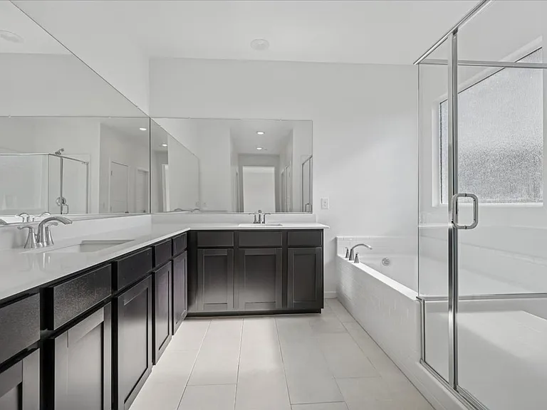 311 Mount Tyndall St — Photo 51