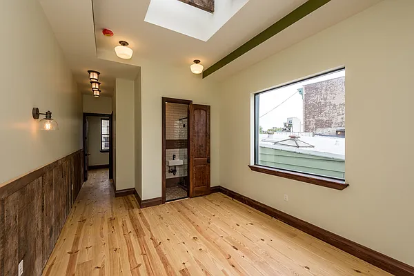 Rented by Nooklyn NYC LLC | media 66