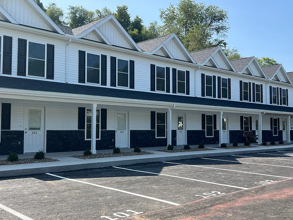 254 W Main St #2