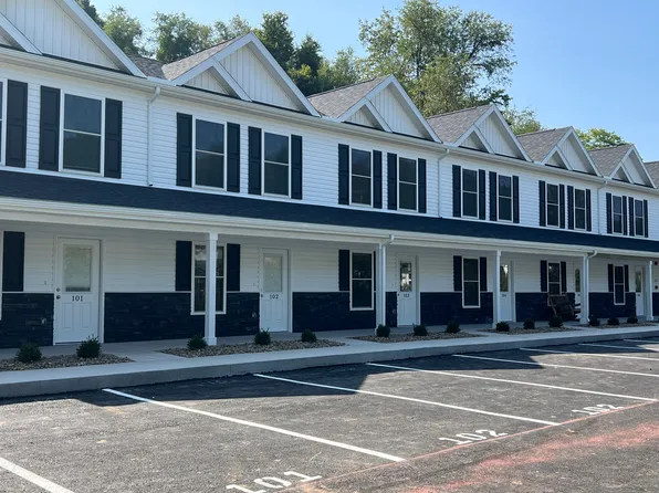 254 W Main St #2, Bruceton Mills, WV 26525