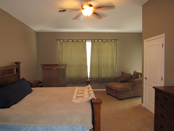 3rd image of 14795 Baltusrol Dr