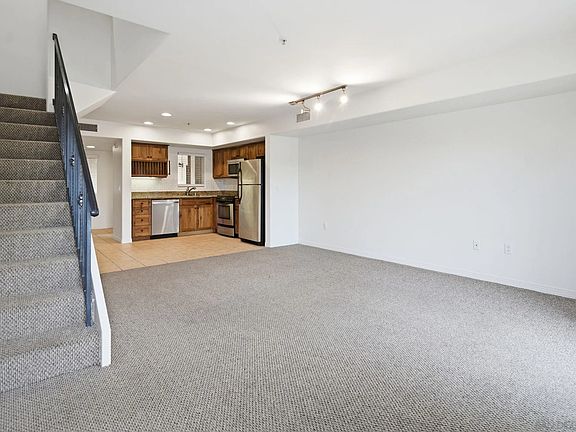 2nd image of 801 W Hawthorn St W #203