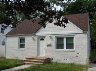 732 Dale Pl, Uniondale, NY 11553