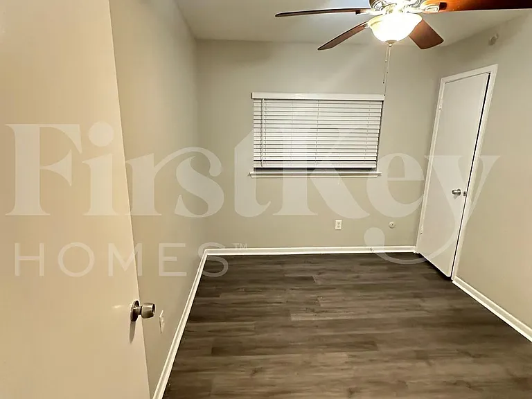 18742 Glen Briar Ln — Photo 6