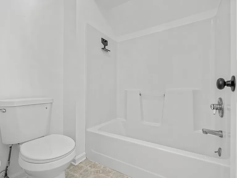 2 Oakline Ct — Photo 47