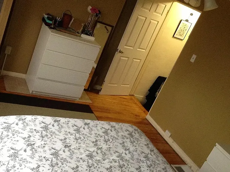 4243 Gladstone St #1 — Photo 6