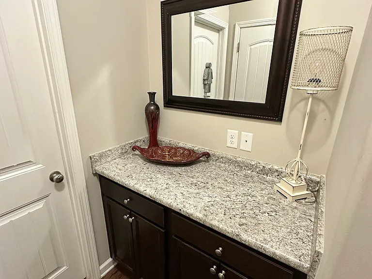 102 Lynn Ct — Photo 9