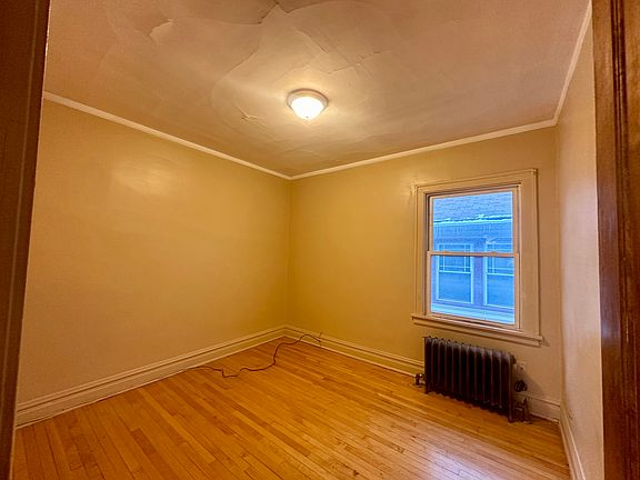 5th image of 632 Marengo Ave