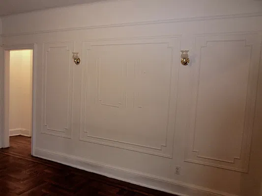 Rented by Albert Attias, LREB | media 1