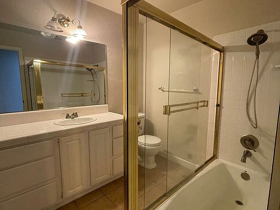 4th image of 5023 Paseo Olivos