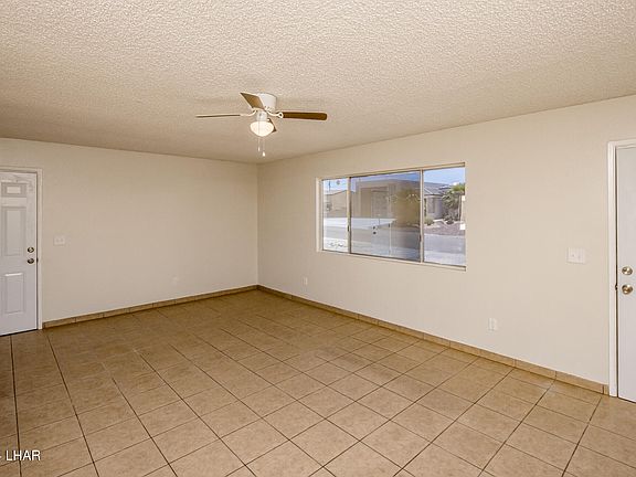 4th image of 2305 Barranca Dr