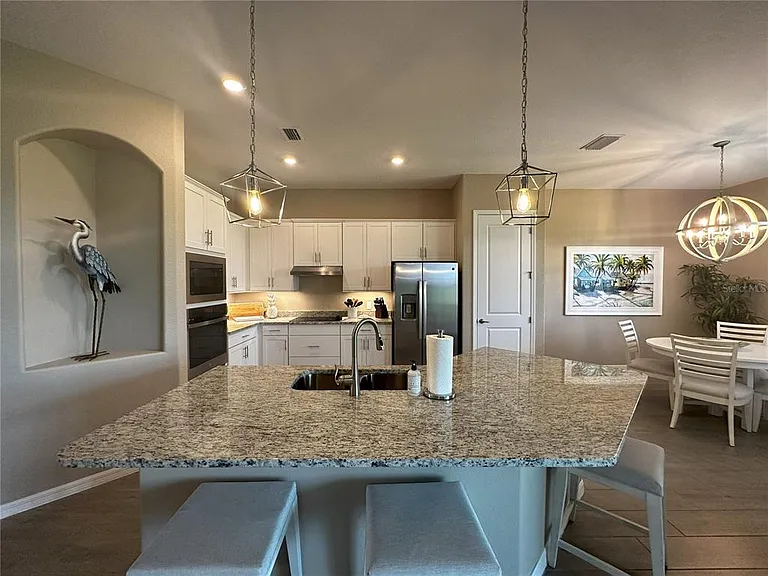 25115 Longmeadow Dr — Photo 10