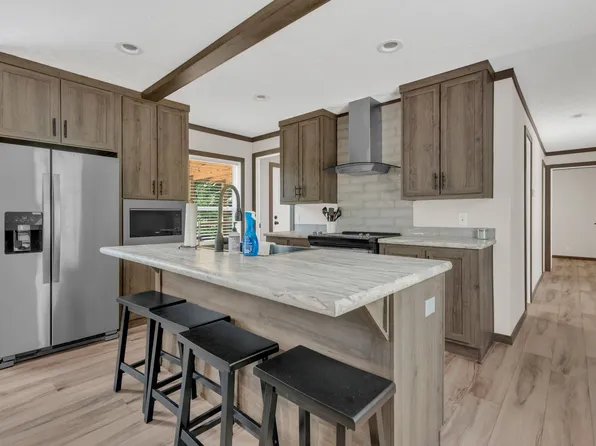 351 Wismer Rd, Camden, TN 38320