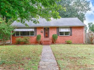 34 Rugby Rd, Newport News, VA 23606