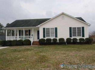 1109 Spruce Dr, Zebulon, NC 27597