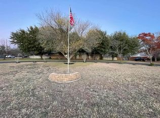 817 S Nolan River Rd, Cleburne, TX 76033