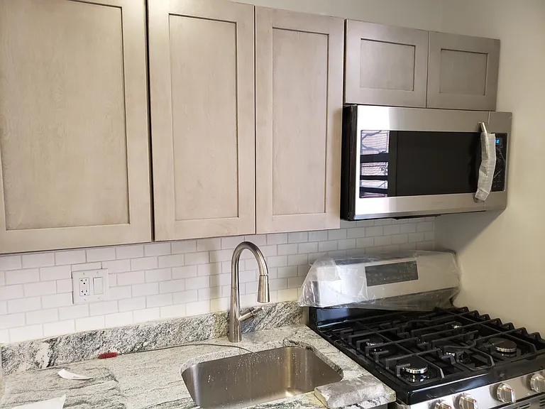 2004 Spring Garden St #2REAR — Photo 4