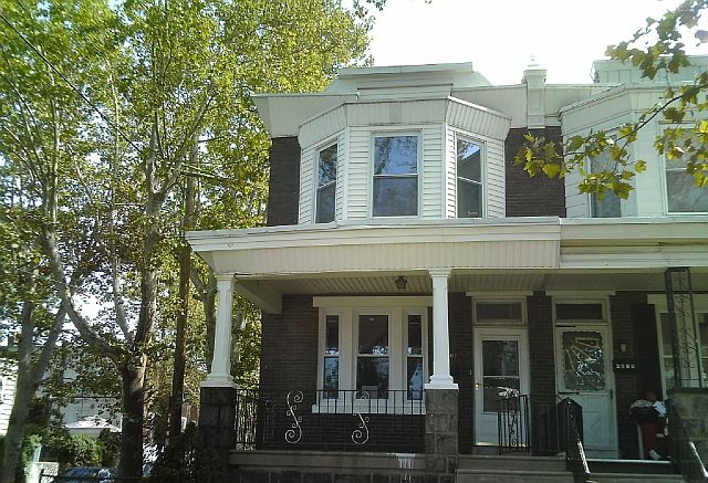 1st image of 4617 Devereaux St
