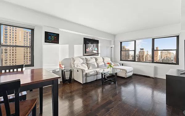 1st image of 200 E 27th St APT 17F