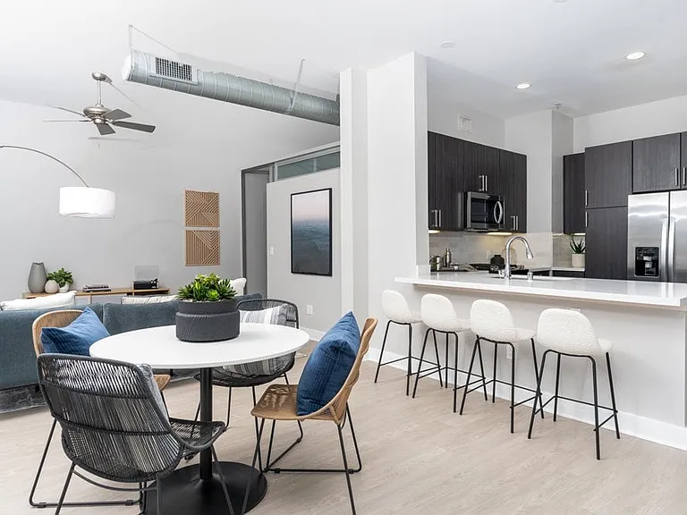 Paladia Luxury Apartments — Photo 58