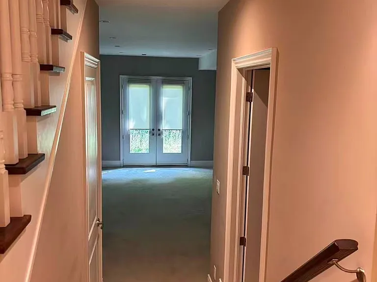 21 Leona Dr — Photo 15
