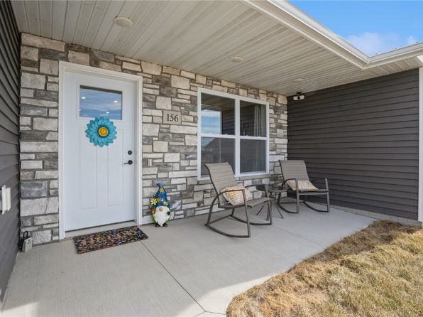 156 Towne Centre Dr, Urbana, IA 52345