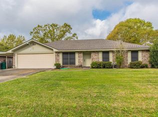 107 Raphael Dr, Lafayette, LA 70508