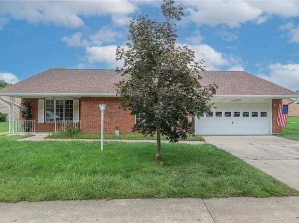 6685 Oakwood Ln, Dayton, OH 45424
