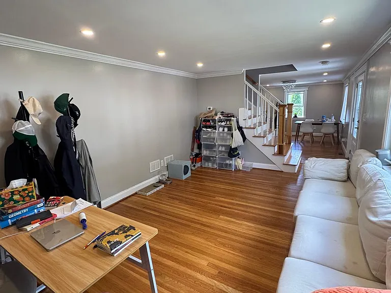 16 Moody St — Photo 15
