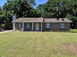 6111 Forest Pines Dr, Pensacola, FL 32526