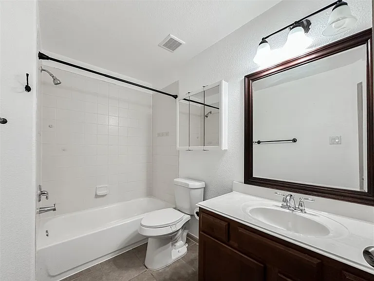 20319 Little Wing Dr — Photo 39