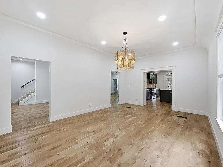 1209 Kings Hwy — Photo 7
